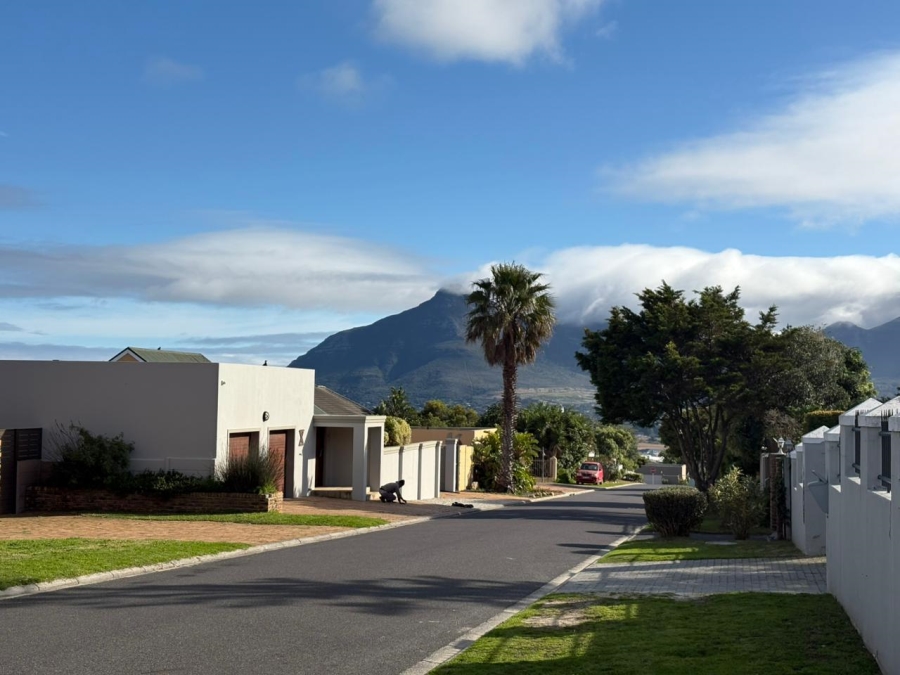 To Let  Bedroom Property for Rent in Capri Western Cape